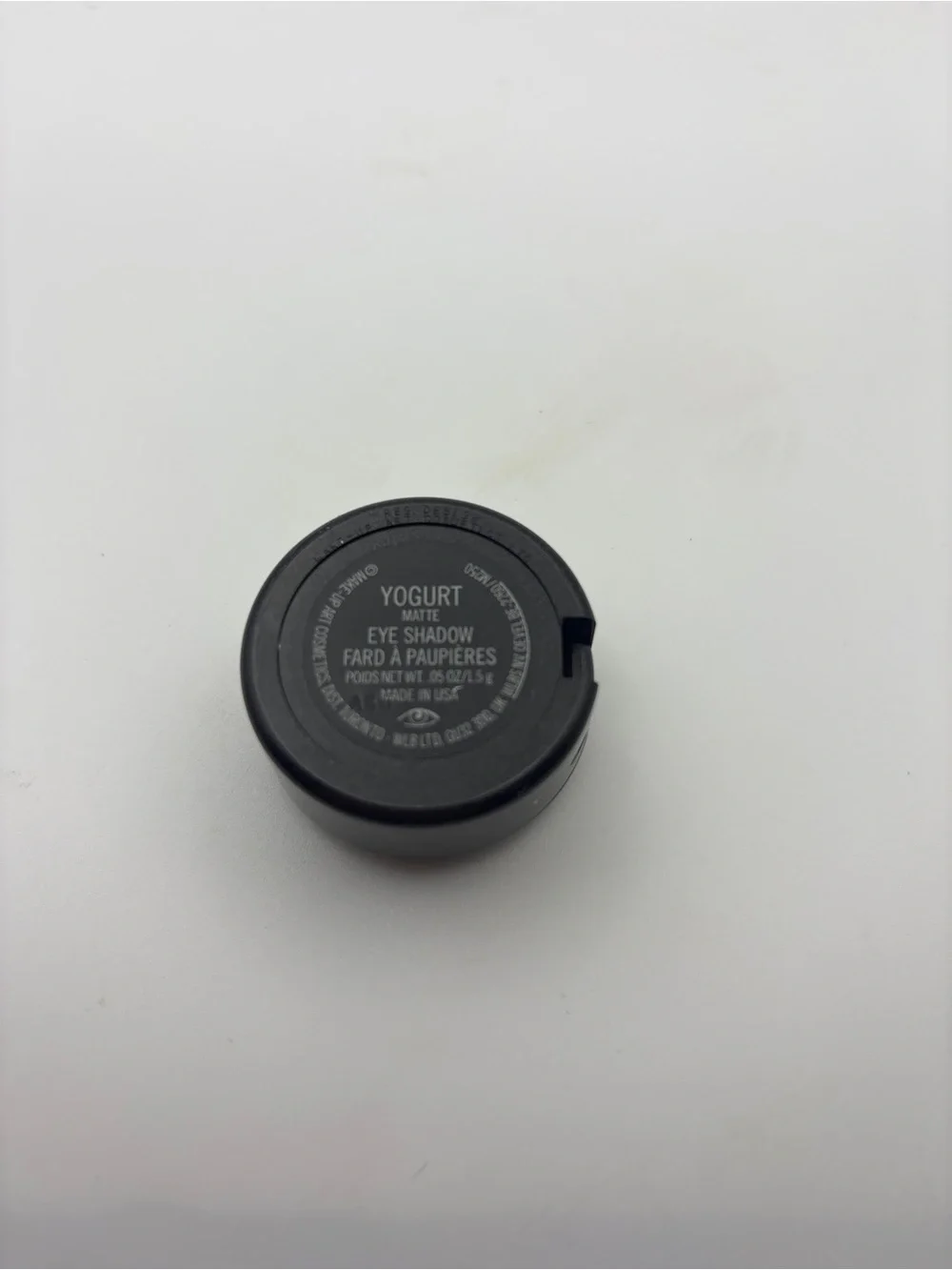 MAC Cosmetics Matte Eyeshadow - Yogurt Matte soft pale pink NEW